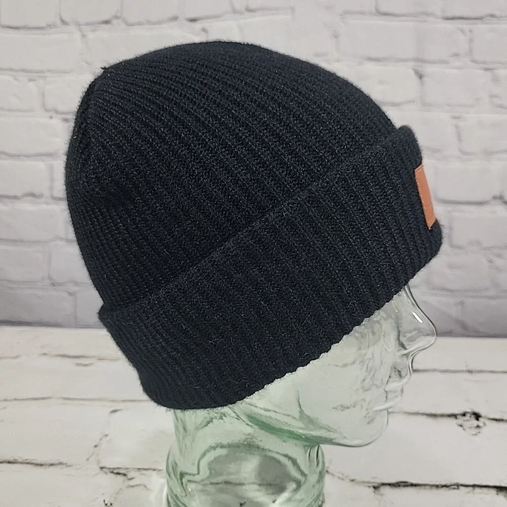 Prime Beanie Hat Unisex OSFA Black Stretch Knit Ski Cap Warm Winter Hat